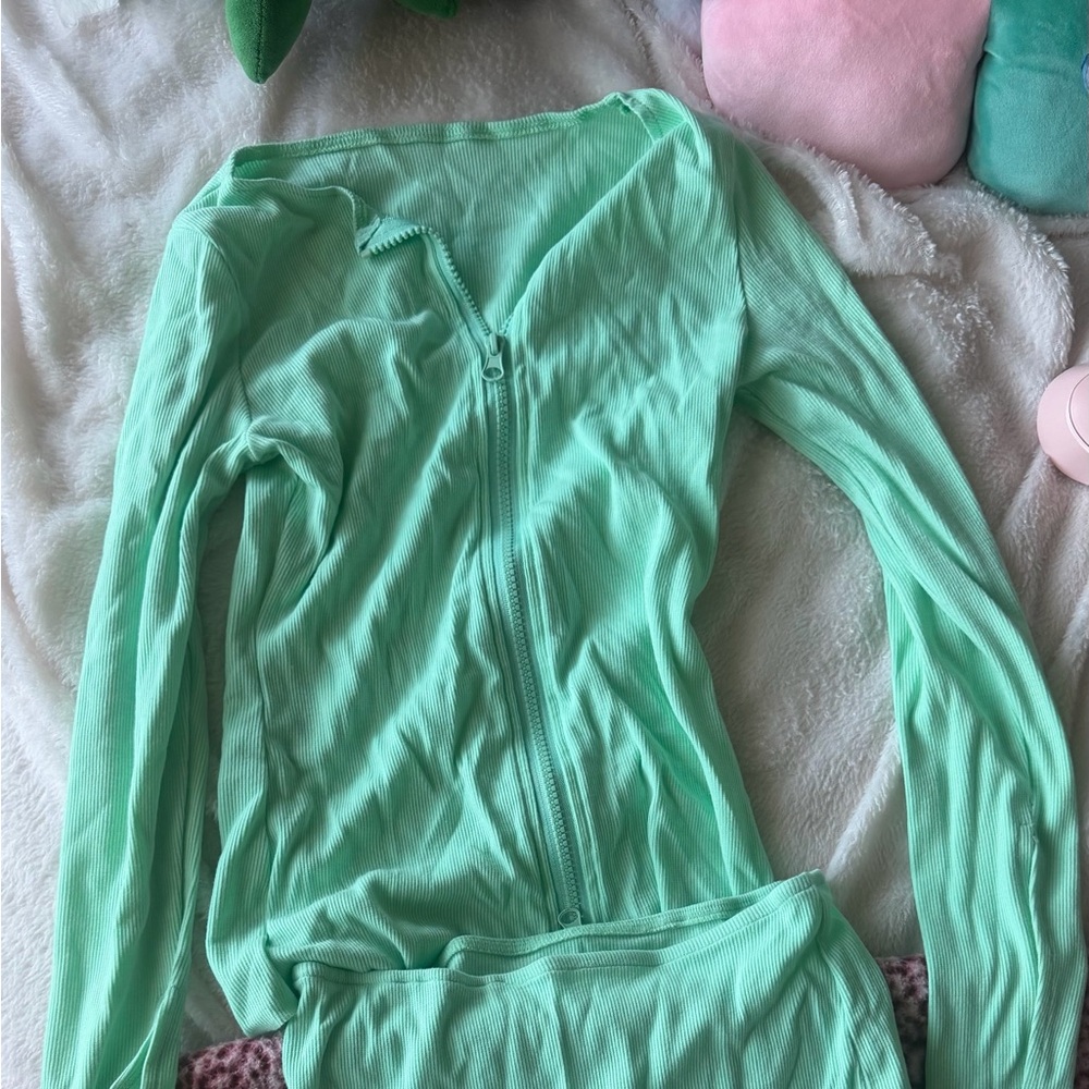 Mint Ribbed Cutout Two-Piece Set - Picture 2 of 4